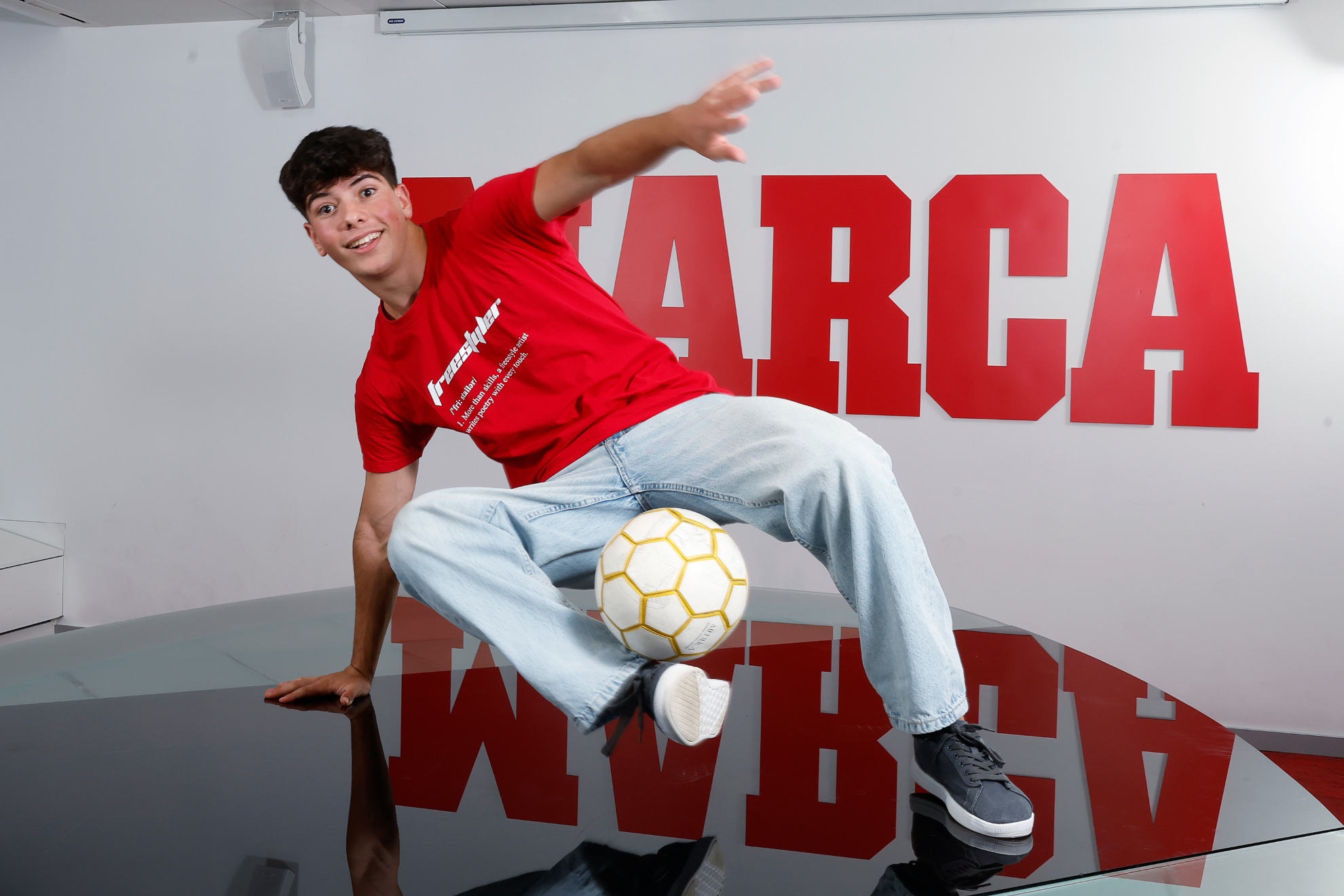 REPORTAJE AL FREESTYLER DIEGO PIQUERA "PULGA" FREE STYLE