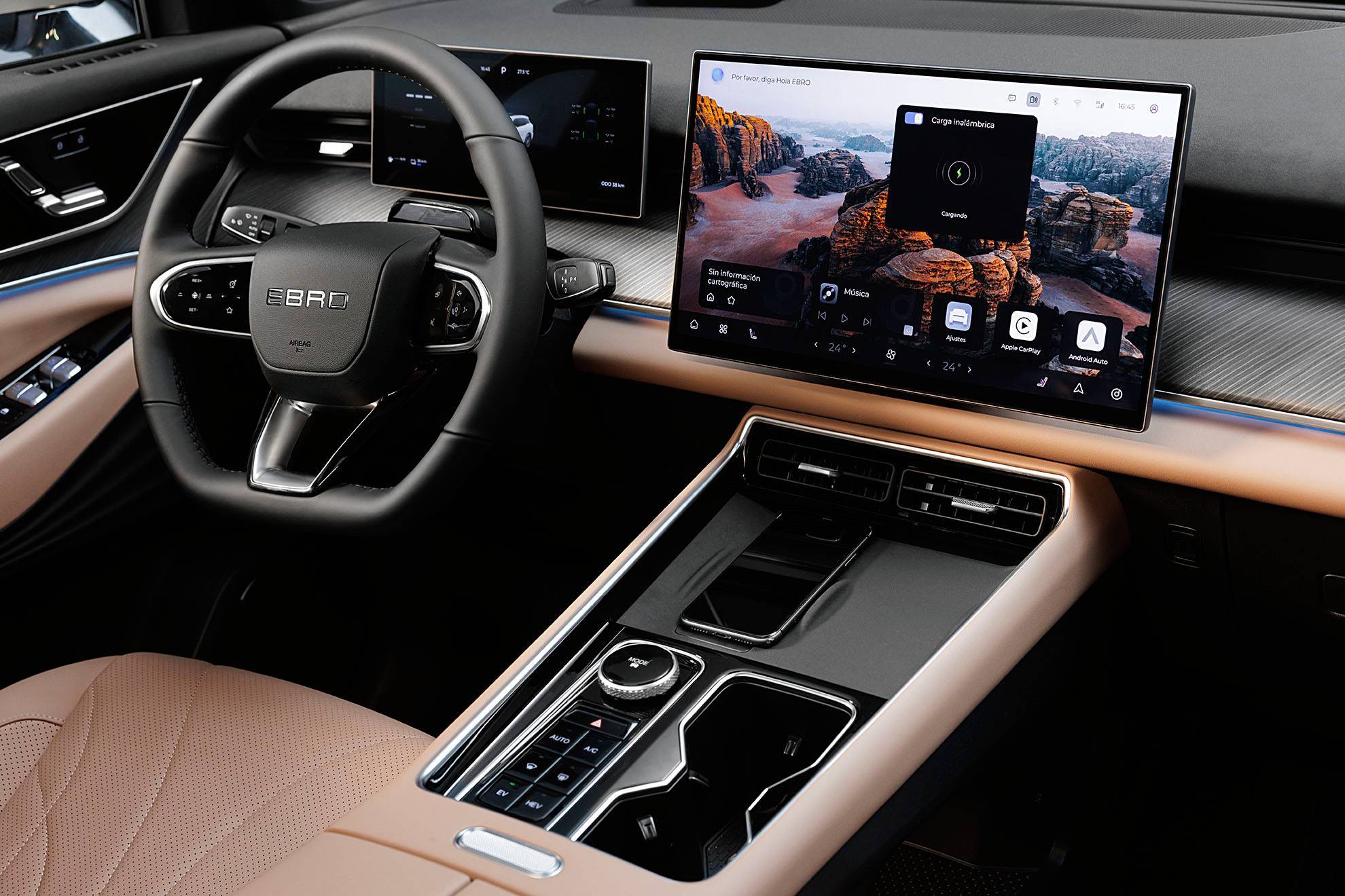 S900 Display Ebro s900 PHEV: analizamos de cerca el SUV más lujoso y potente de la ...