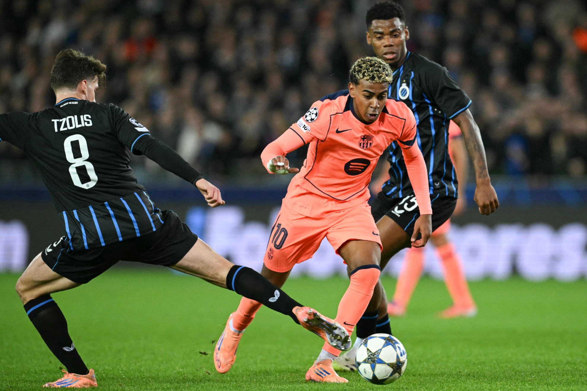 Lamine Yamal, el mejor del Barça en Brujas