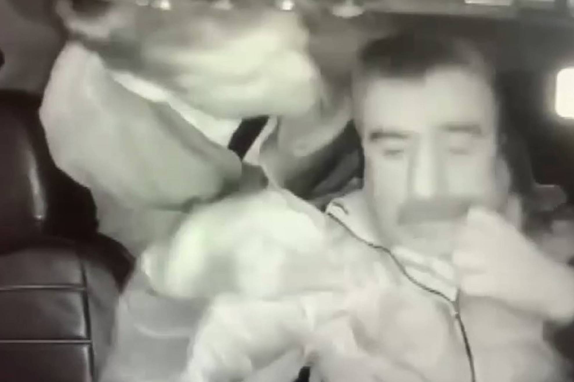 El boxeador Ross Kitchen intentó morderle la nariz a un taxista en "un ataque monstruoso"