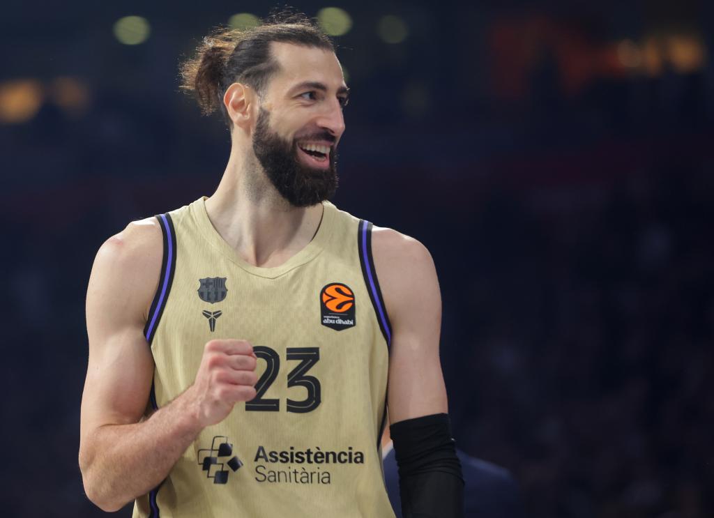 Tornike Shengelia celebra una acción durante el partido ante el Partizan.
