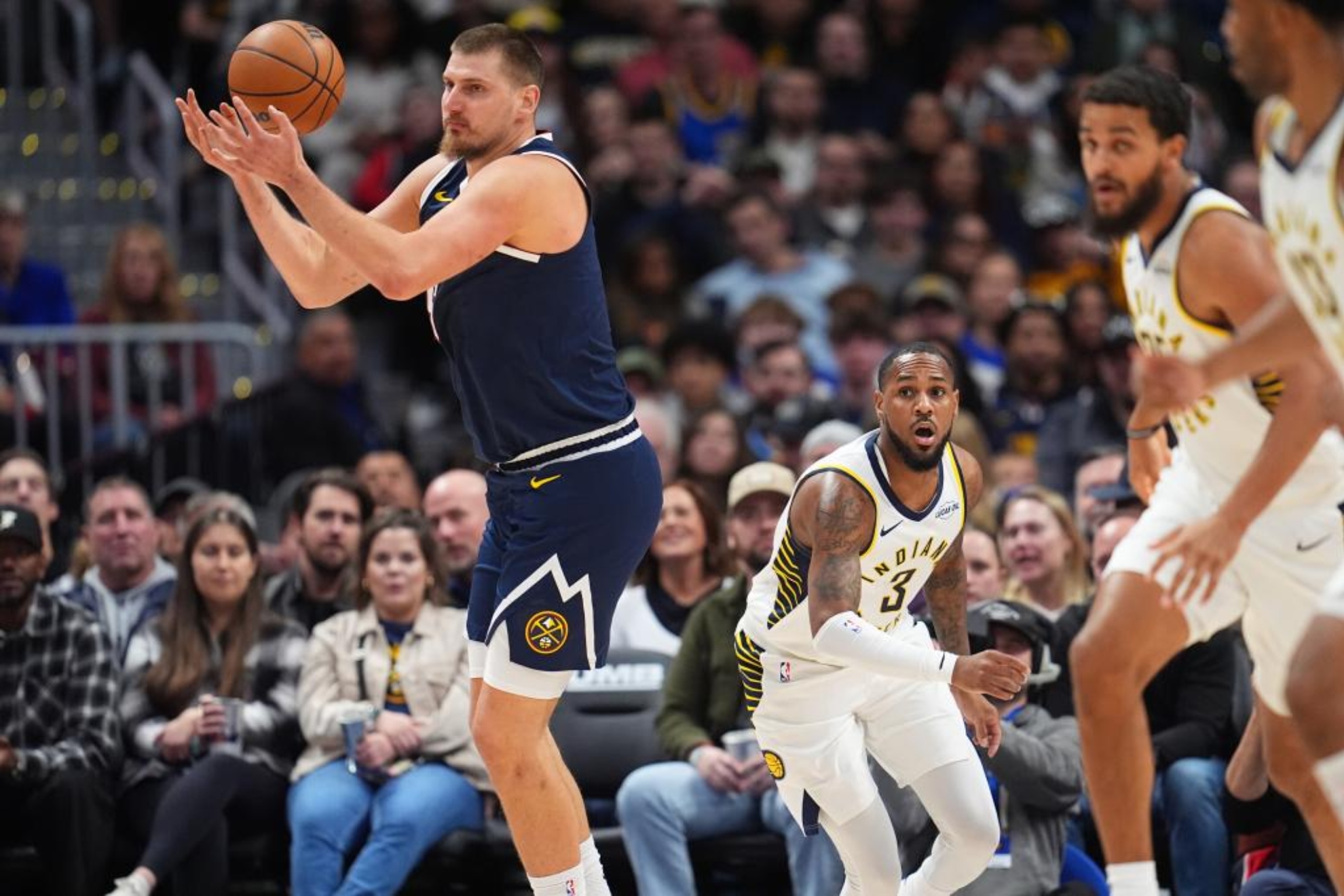 76ers y Spurs vuelan y Jokic firma su sexto triple doble