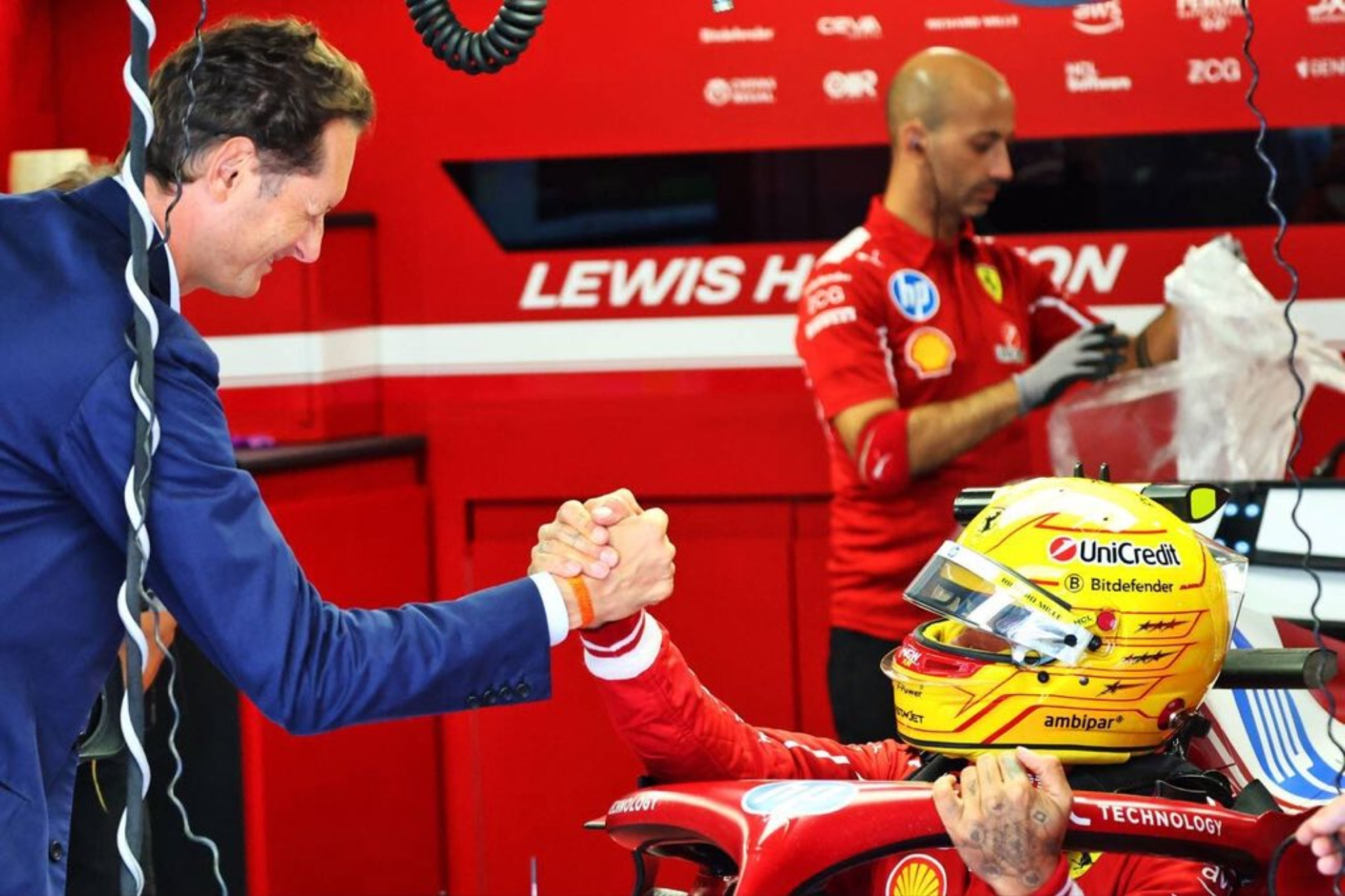 Saludo entre Hamilton y Leclerc.