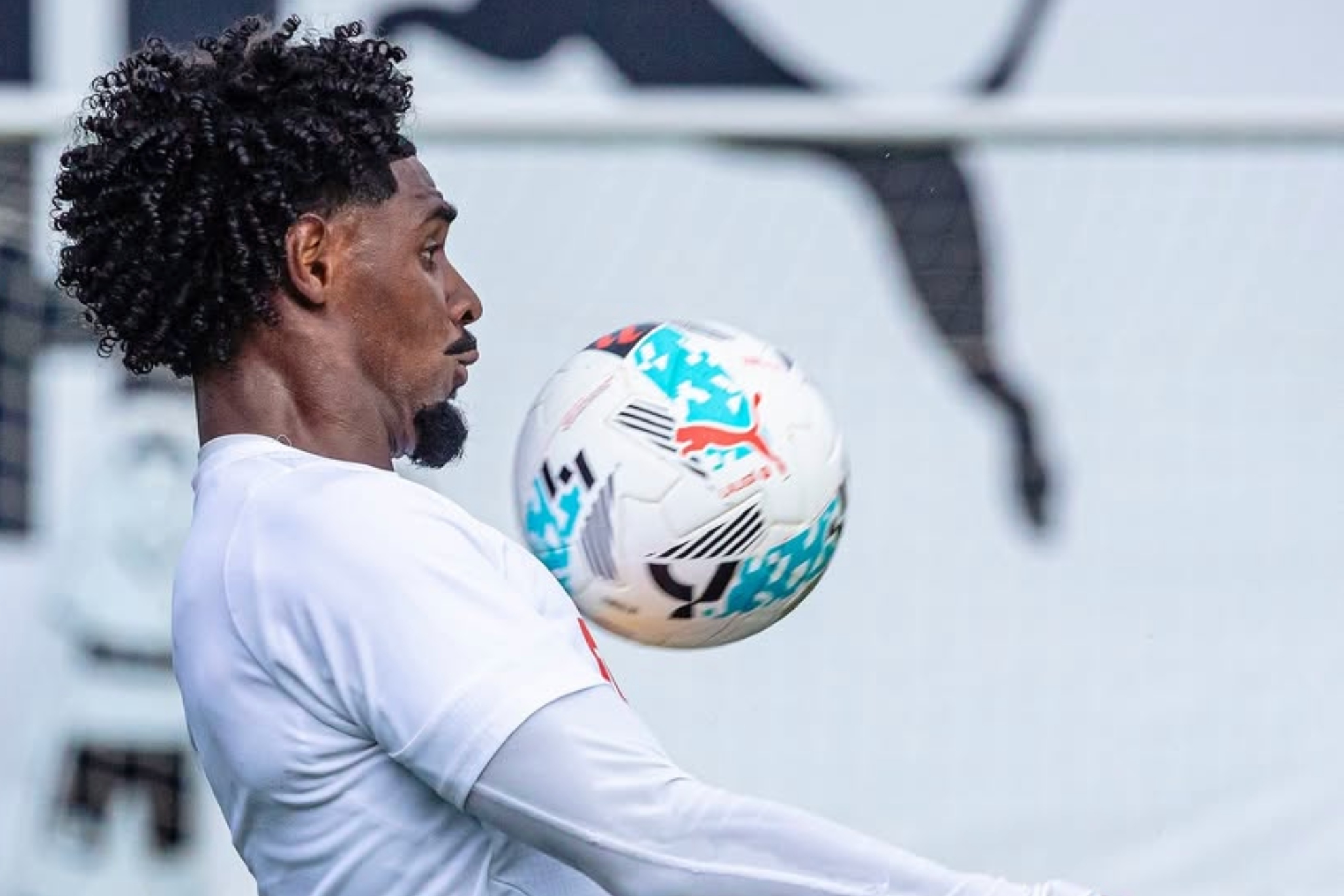 Thierry Correia, a 50 días de ser agente libre.