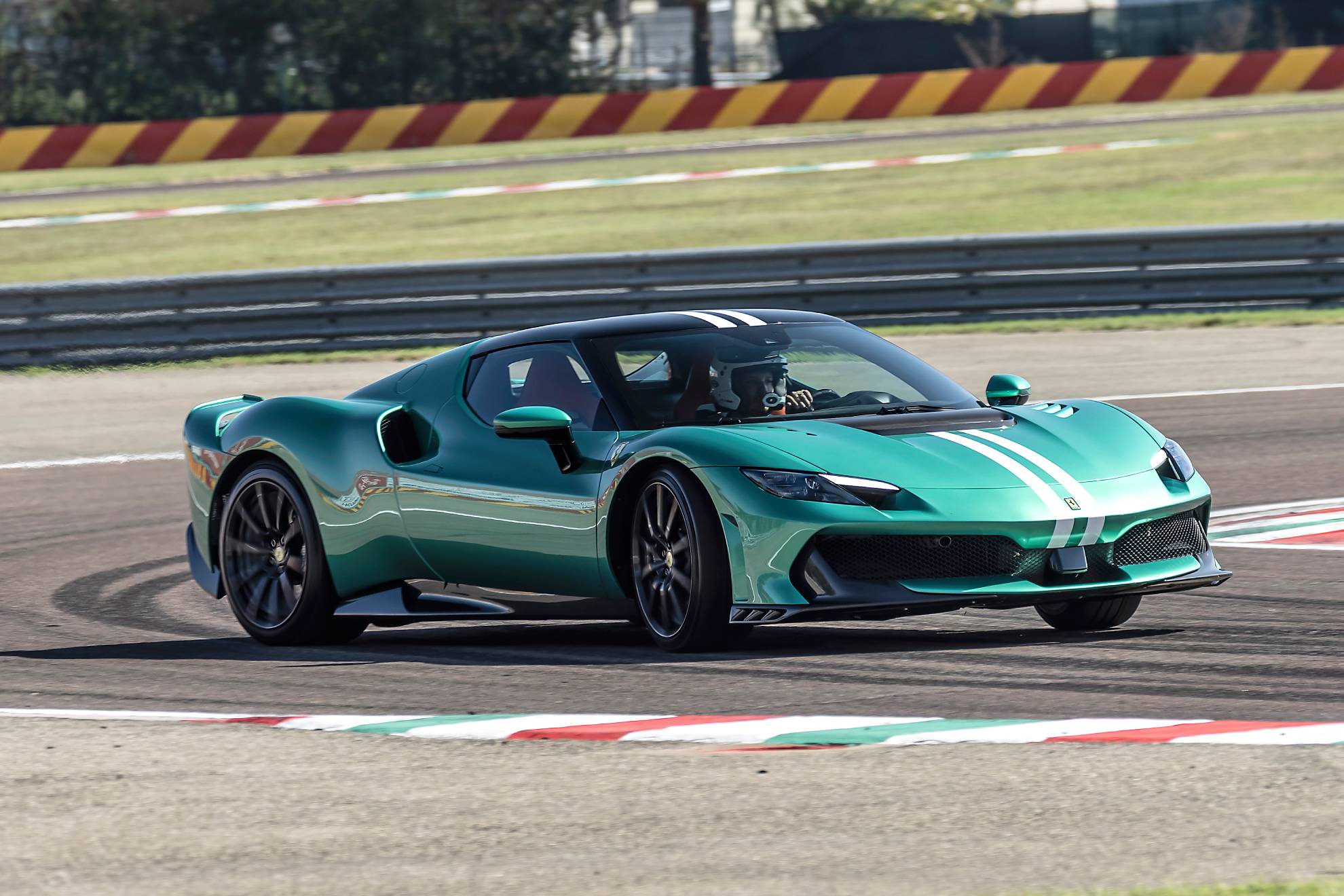 Es difícil lograr que el 296 Speciale se descoloque.