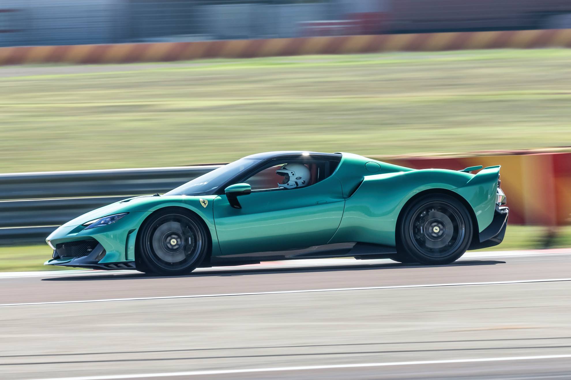 De momento no hay versión 'Aperta' de este 296 Speciale.