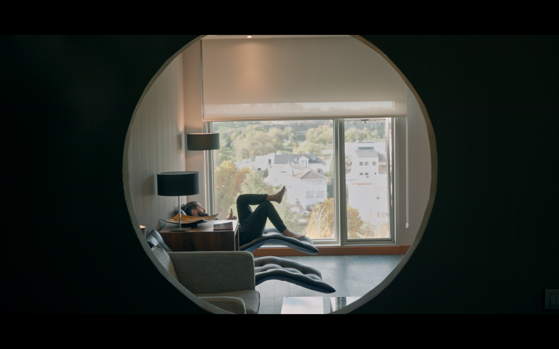 Isco, en casa, en una imagen del documental