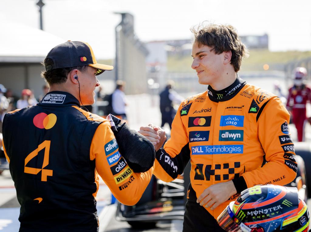 Piastri saluda a Norris en Zandvoort, el último fin de semana en el que ganó este año.