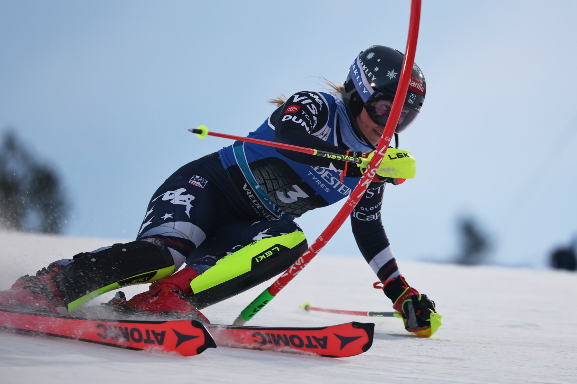 Shiffrin, durante su bajada en Levi.