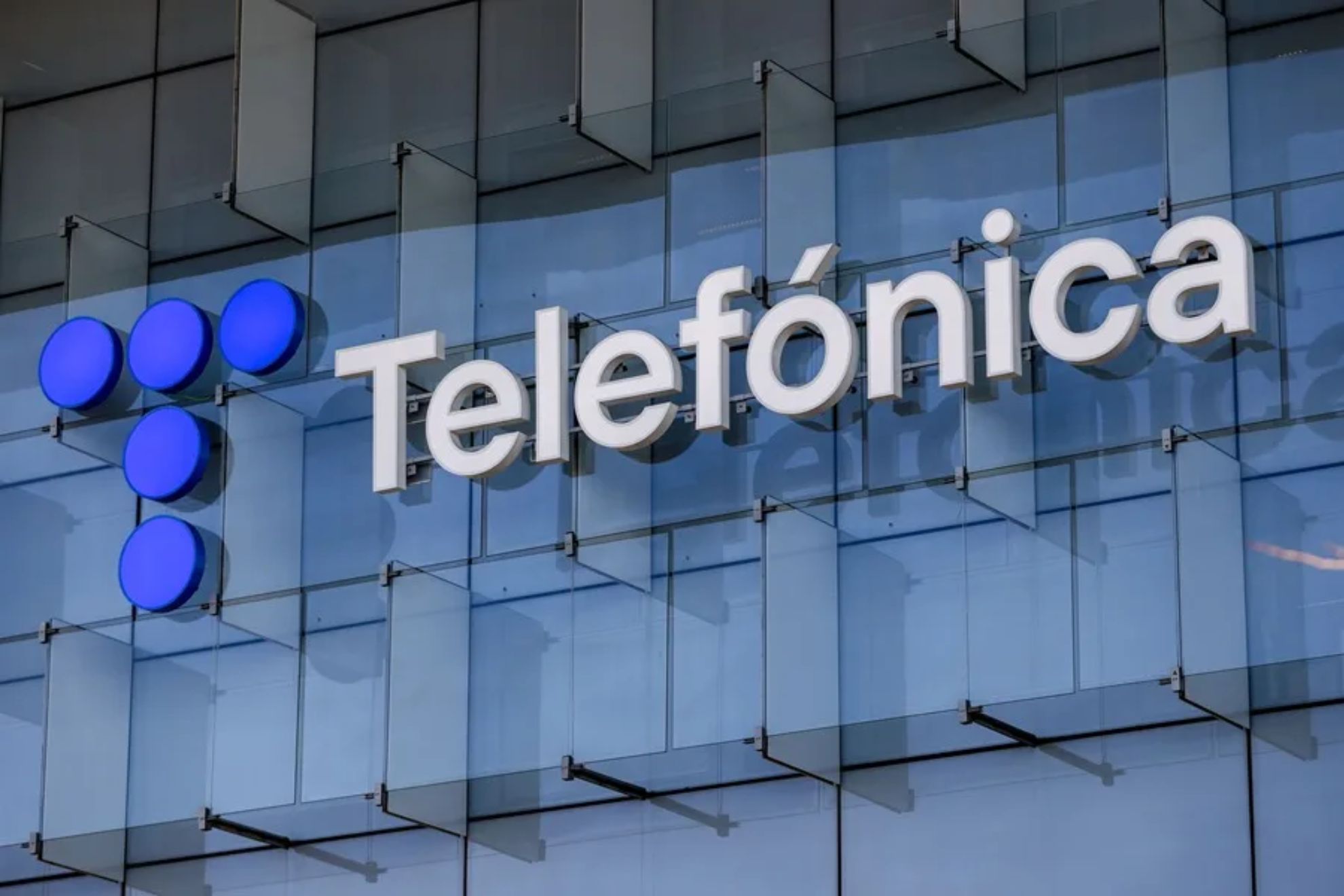 Telefónica anuncia un ERE en siete de sus empresas que afectará a más ...