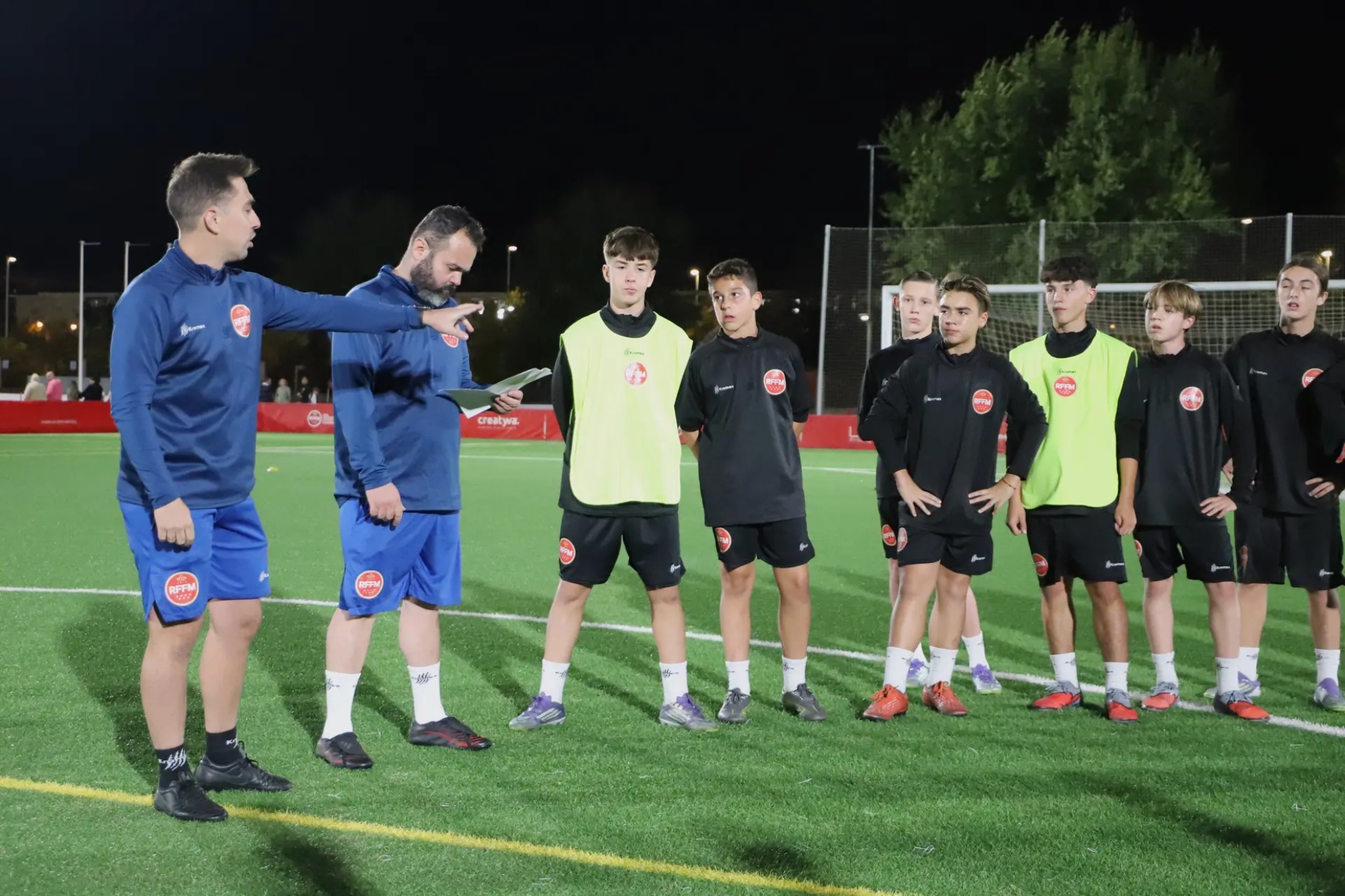 Un entrenamiento de la sub 14.