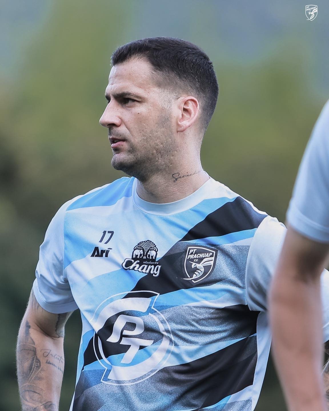 Édgar Méndez con Prachuap FC