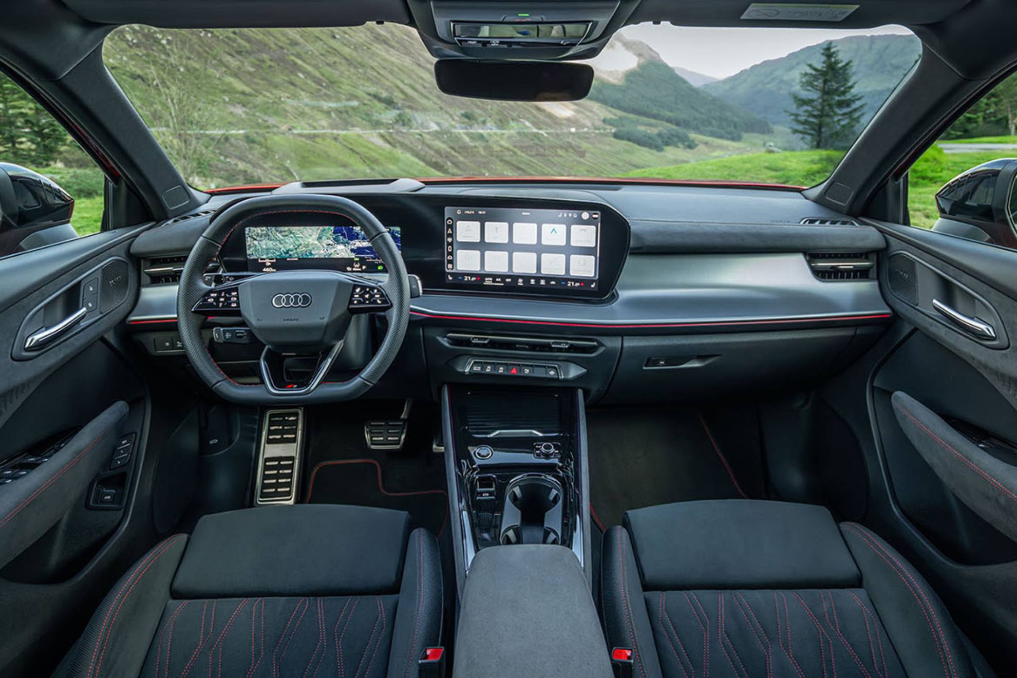 A tela dupla é curva.