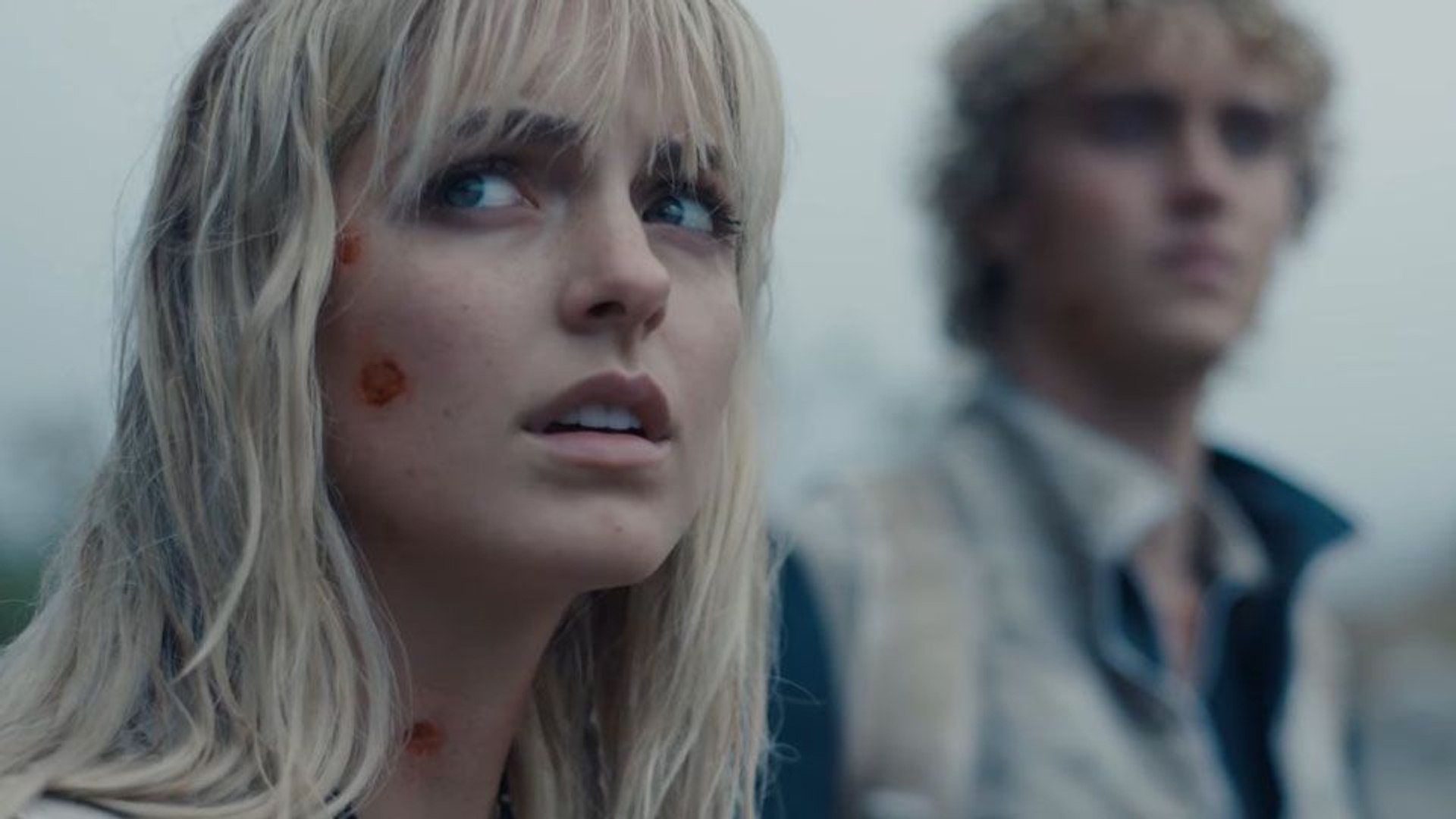 Hunger Games: Catching Fire | Vistiendo Alexander McQueen – Obsidiana, image size:1920x1080