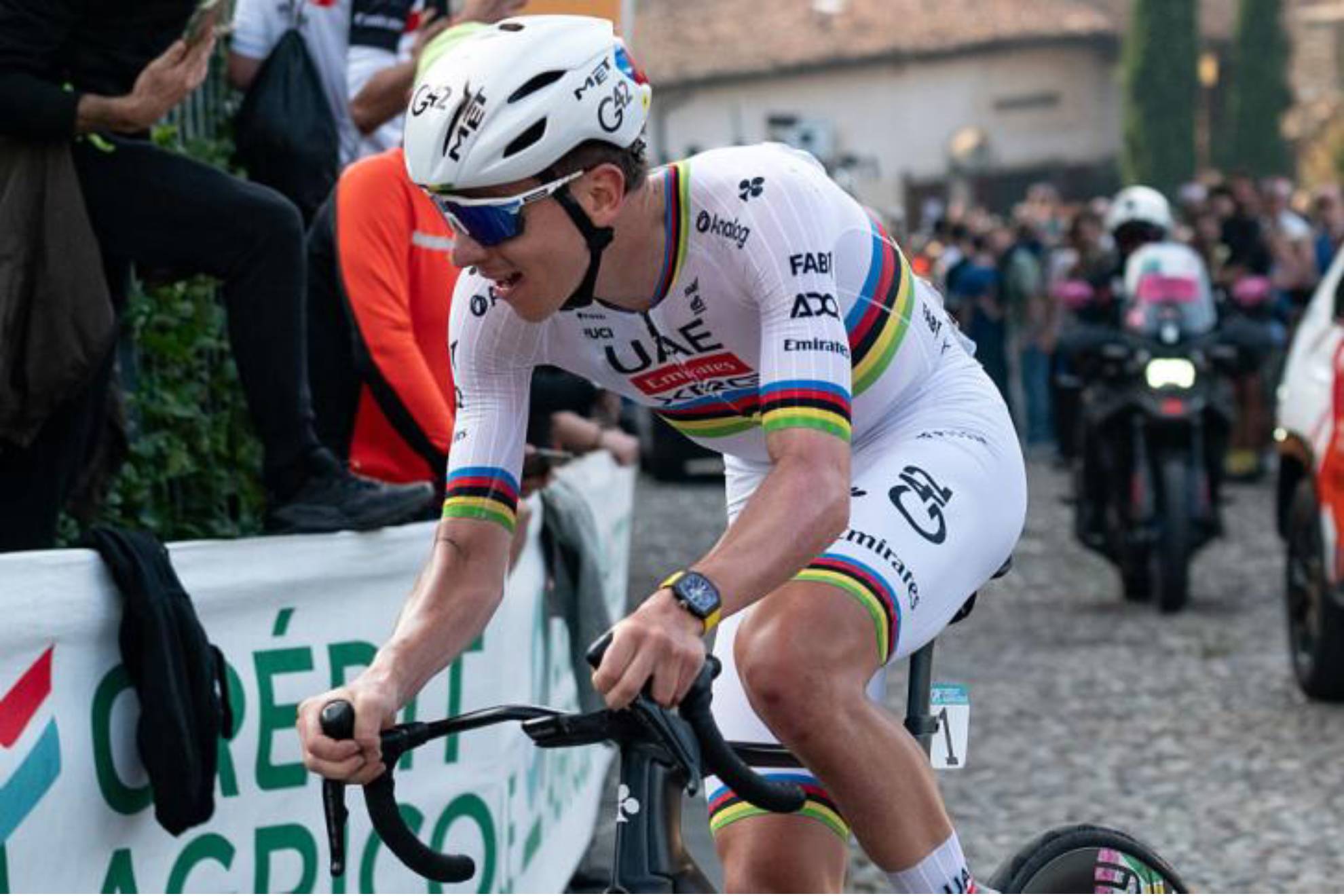 Pogacar en su bicicleta