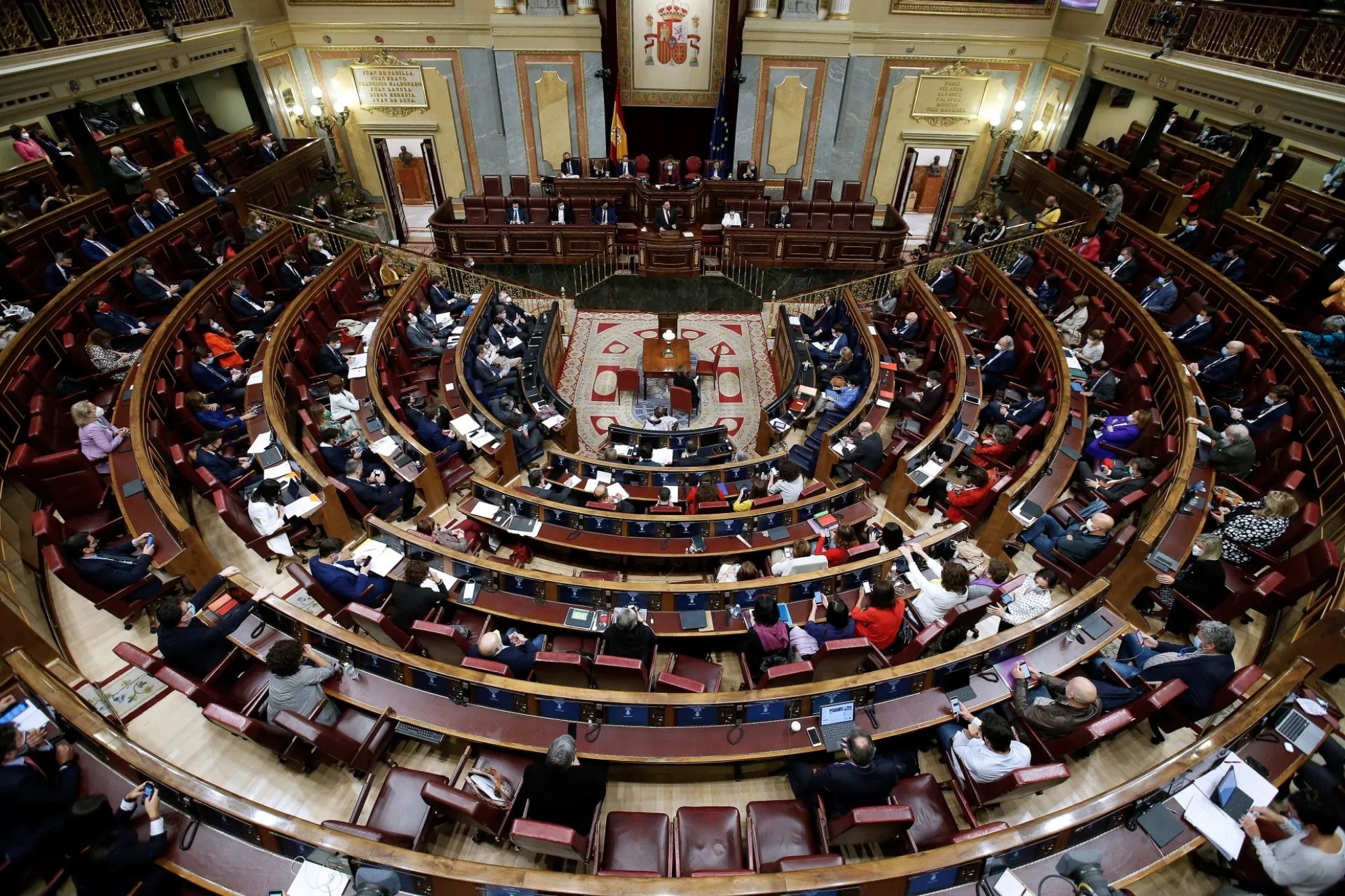 El PSOE acuerda con Junts y el PP llevar a cabo la Ley de ...
