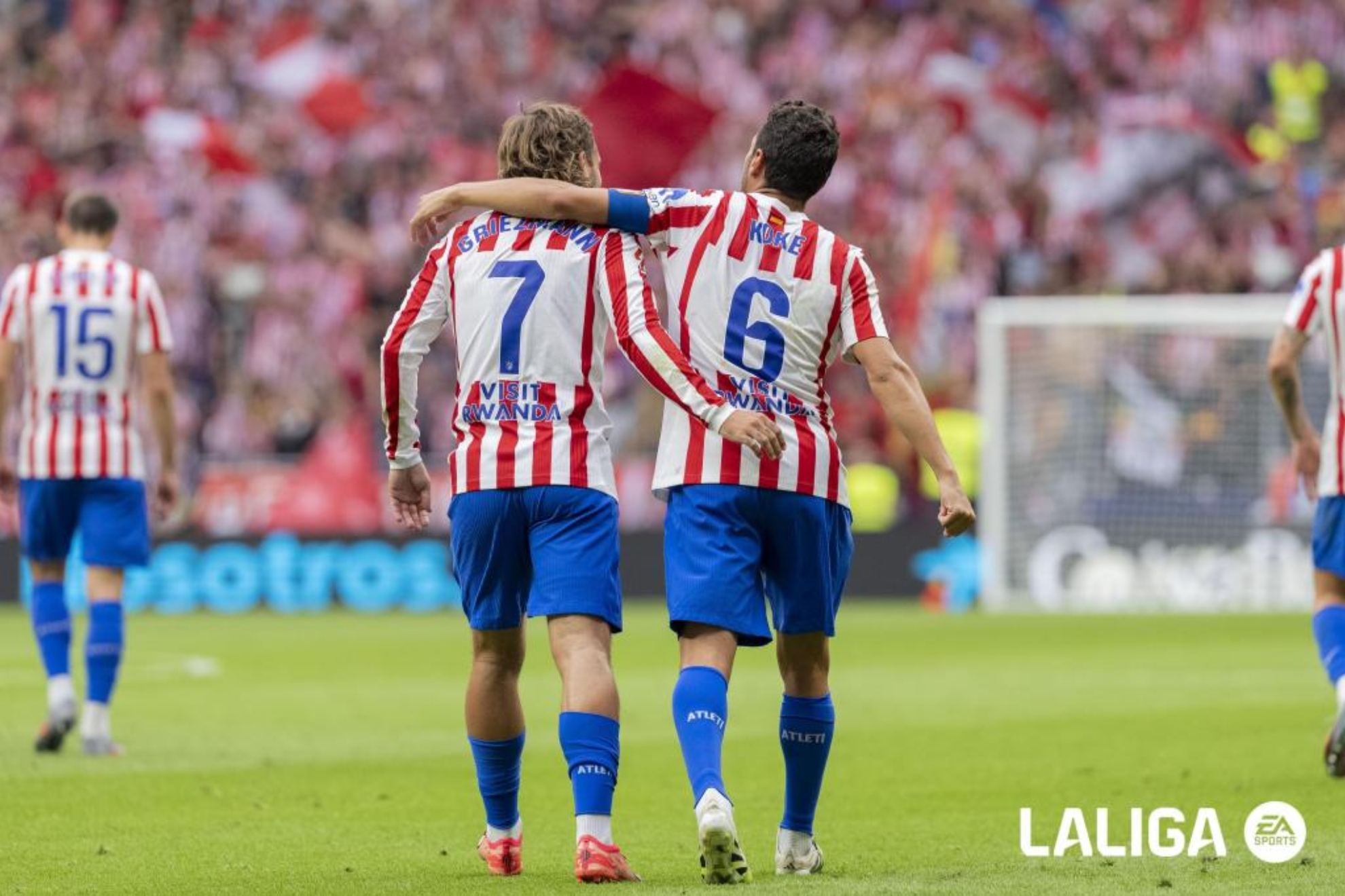 Griezmann y Koke celebran un gol del Atlético.