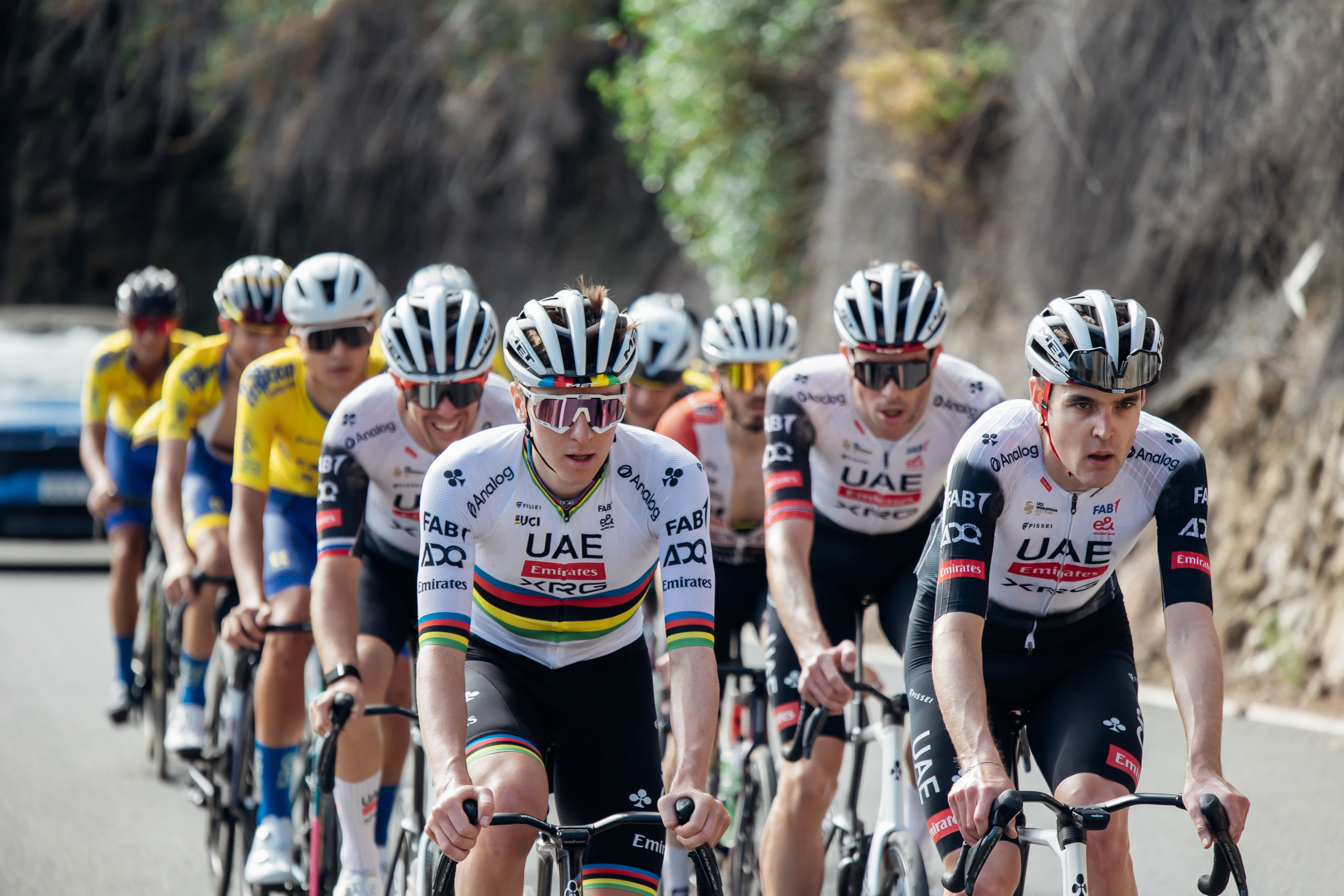 Pogacar, entrenando en San Bartolomé de Tirajana.