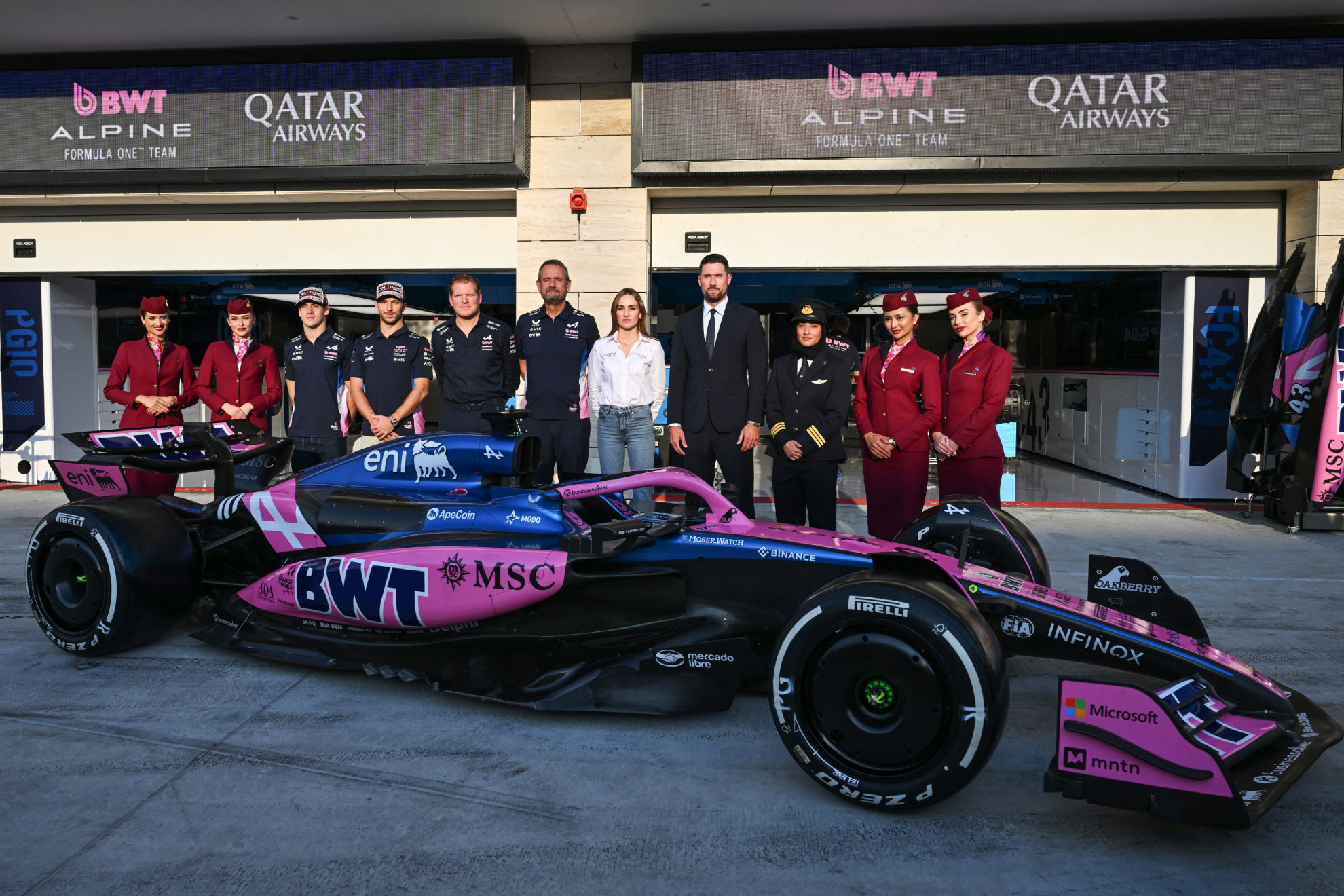 Jordá, con miembros de Alpine F1.