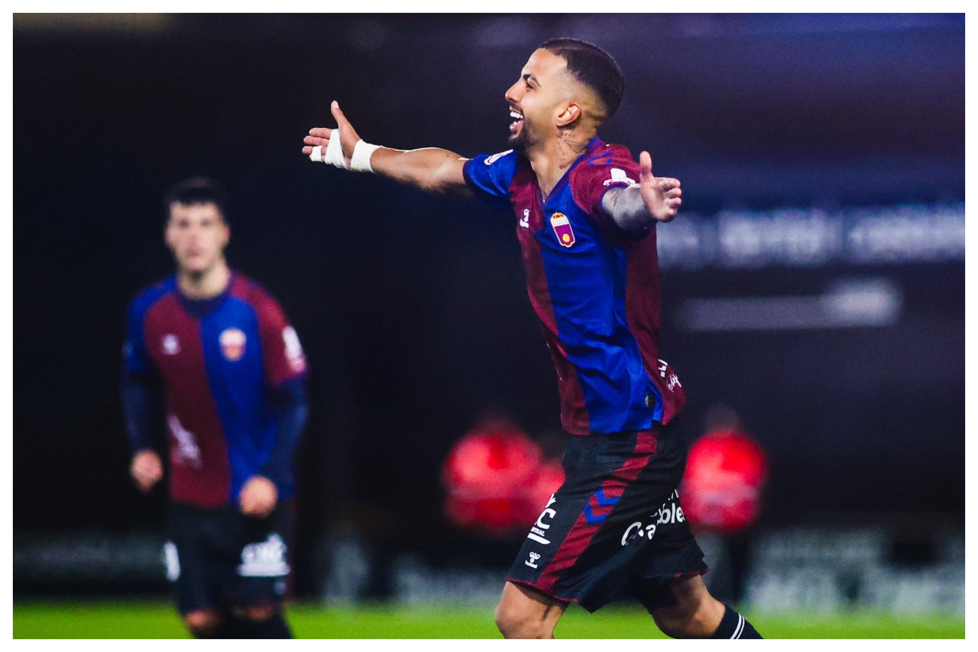 Hamza Bellari celebra el gol del empate del cuadro alicantino