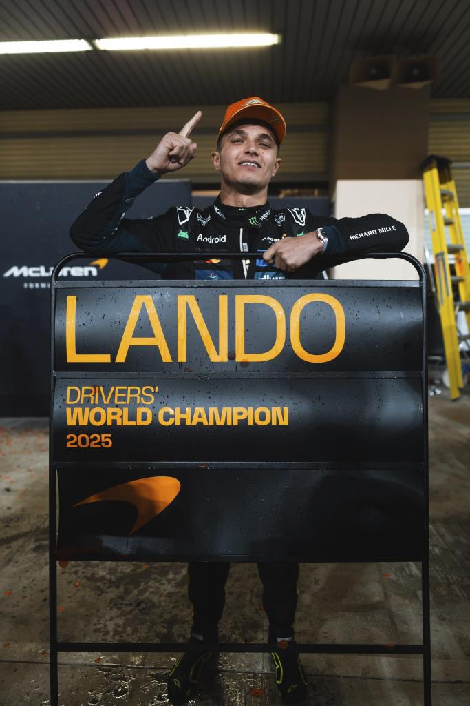 Lando Norris, tras ganar el título.