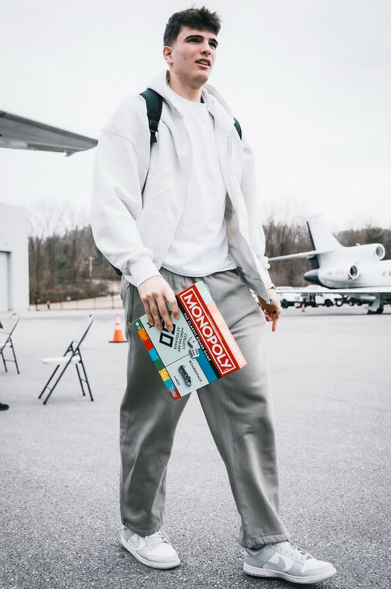 Hugo González and his Monopoly effect on the Celtics and the NBA: "Stop by Hugo and collect 200 euros"