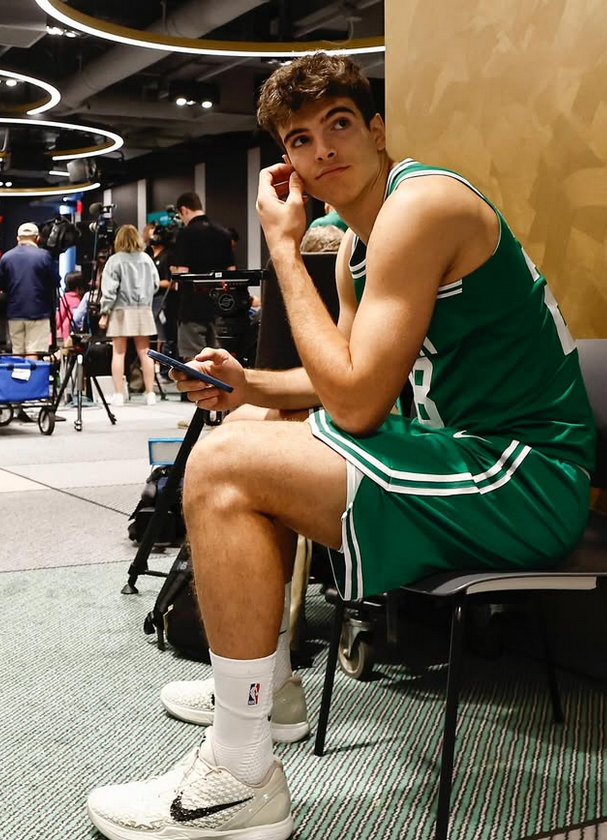 Hugo González and his Monopoly effect on the Celtics and the NBA: "Stop by Hugo and collect 200 euros"