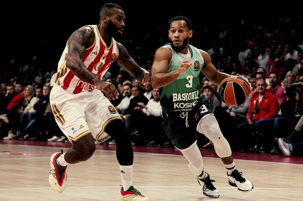 Markquis Nowell, in a Baskonia match against Red Star.