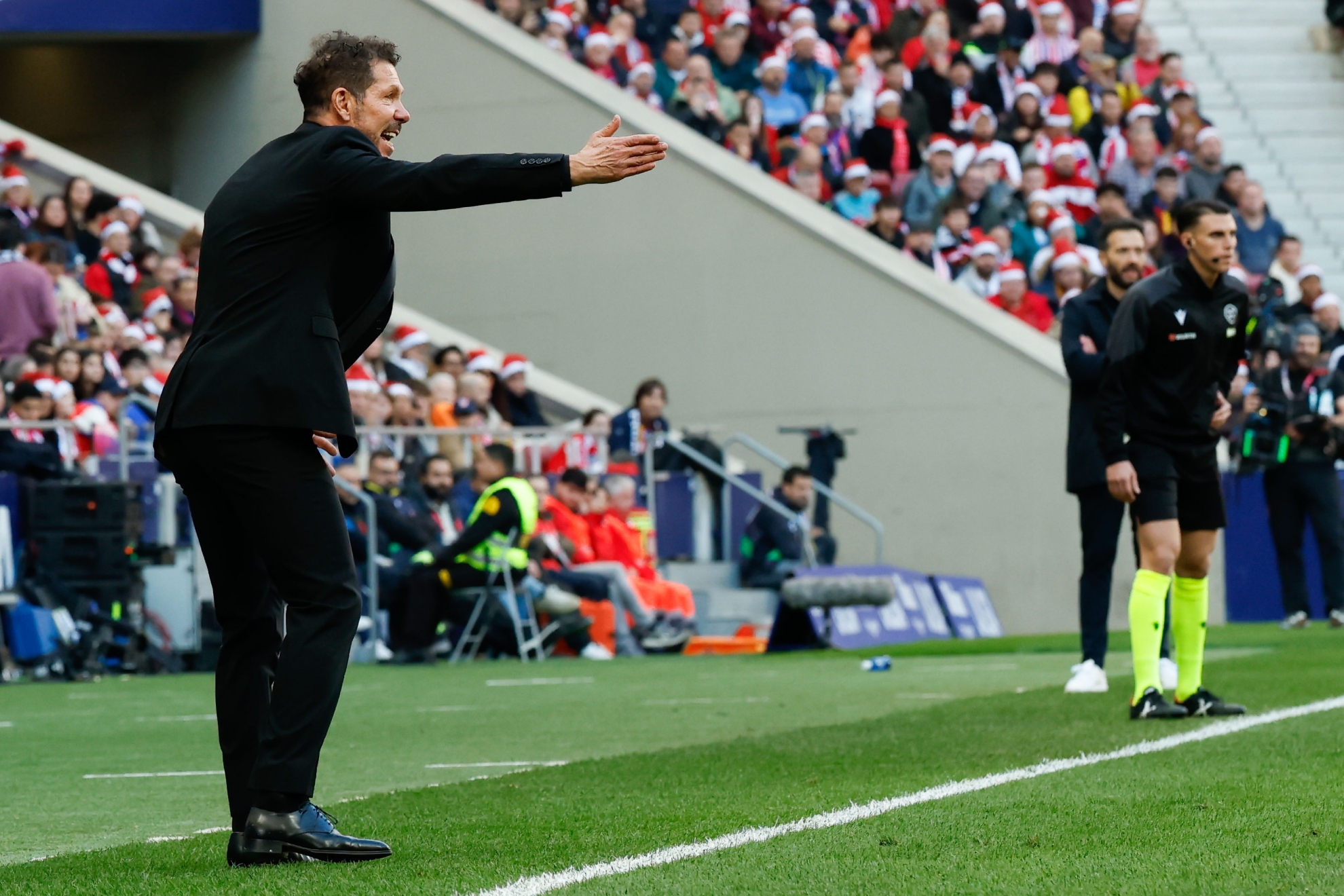 Simeone elogia a Griezmann tras golazo y habla sobre su rol en el Atlético