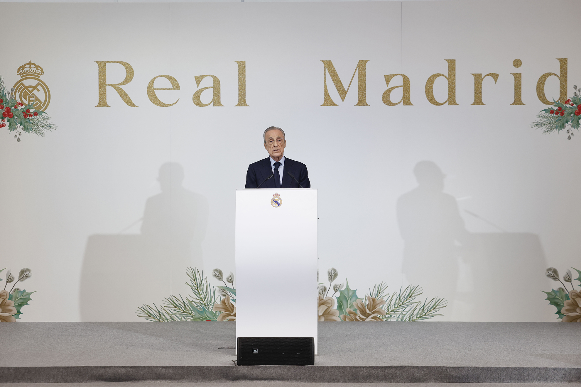 Florentino Finally Catches Up With What Madrid Fans Have Been Saying All Along - Real Madrid news