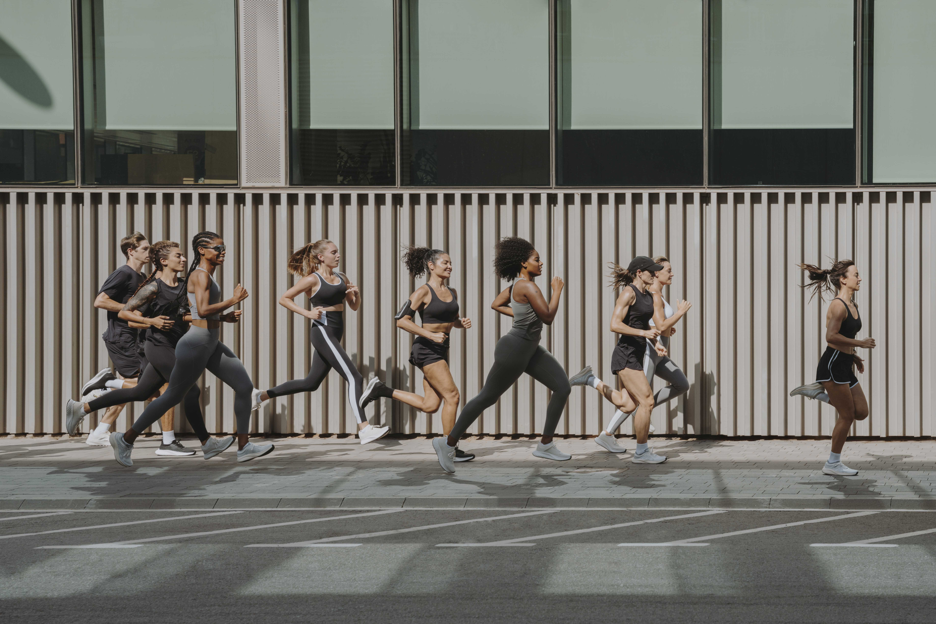 Miembros del Oysho Running Club durante un entrenamiento.