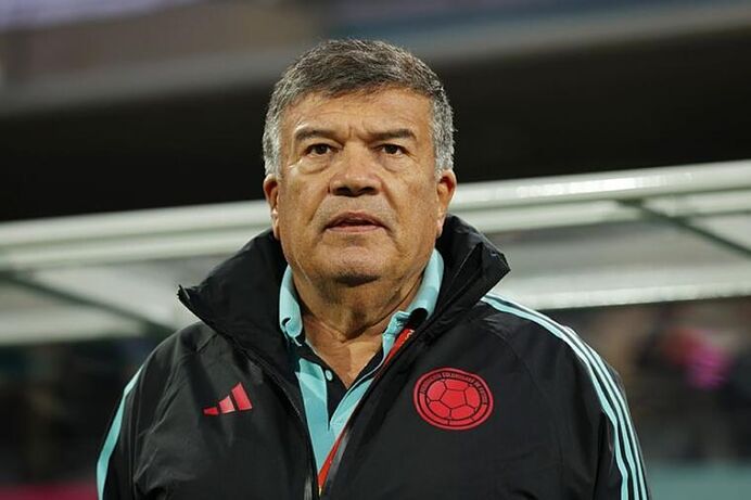 Nelson Abadía dejará su cargo como entrenador de la selección Colombia femenina.