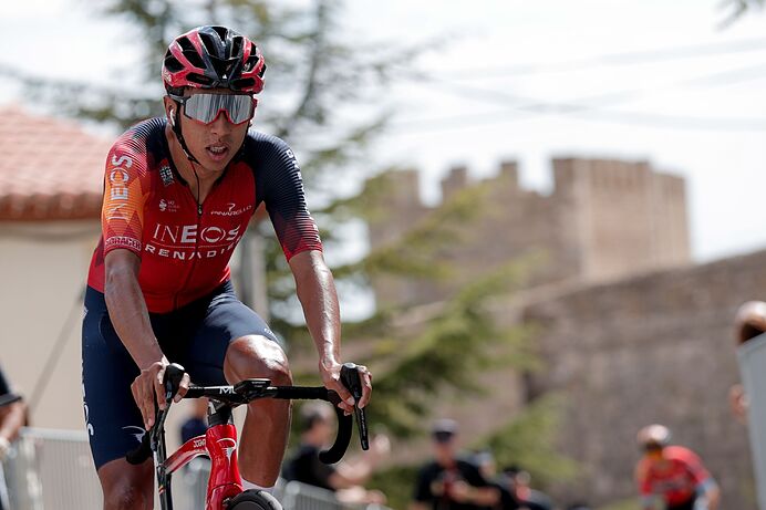 Egan Bernal corre la Vuelta a España en su segunda gran carrera de este año con el Ineos.