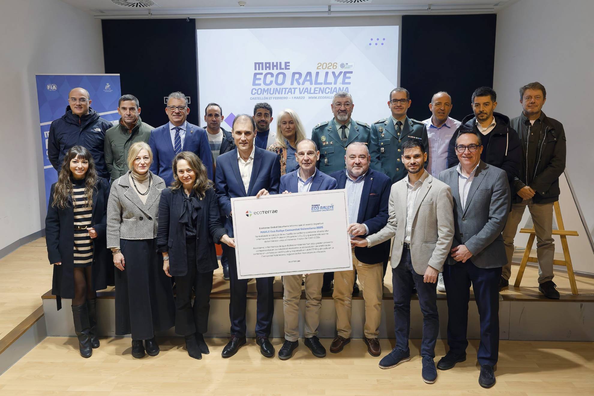 Organizadores e invitados, en la presentación del evento.