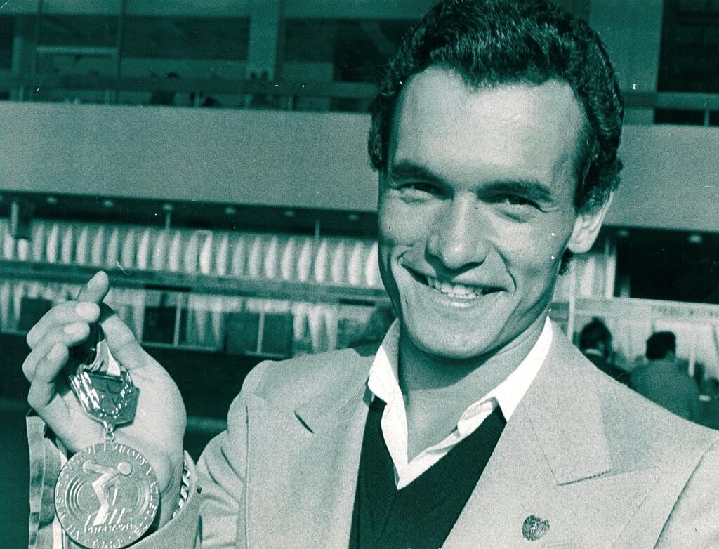 Jordi Llopart, con la medalla de oro ganada en Praga