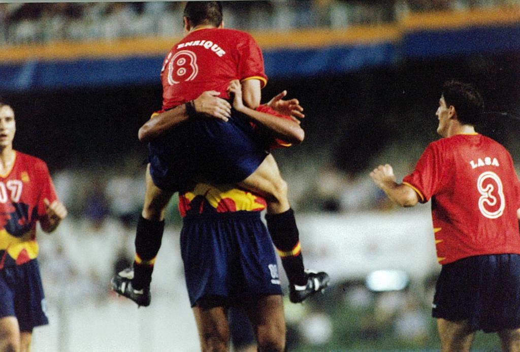Luis Enrique, actual seleccionador absoluto, celebra el triunfo