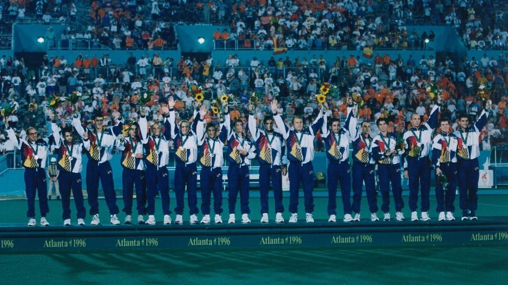 La selección española de hockey en el podio