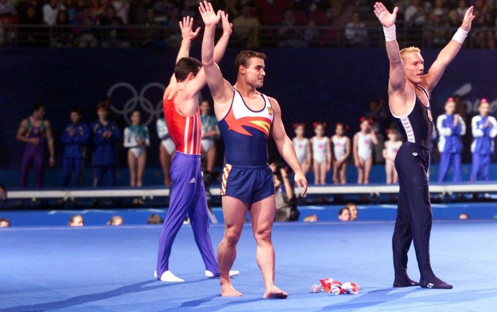 Los tres medallistas en salto de Sidney 2000
