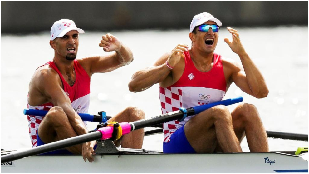 Martin Sinkovic y Valent Sinkovic, tras ganar el oro.