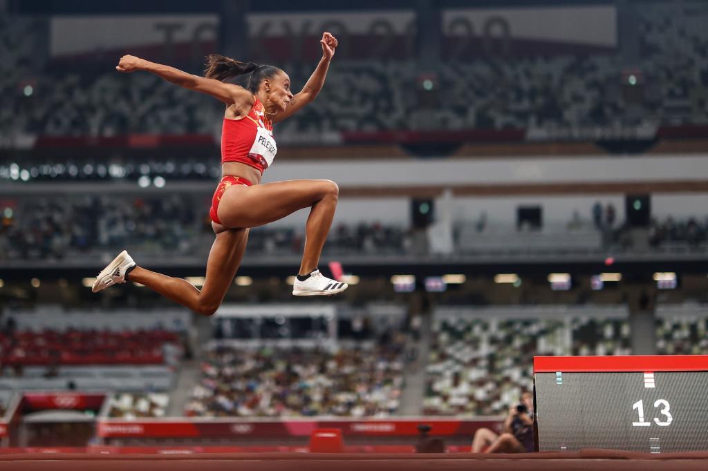 Ana Peleteiro, durante la final de triple salto de los Juegos Olímpicos de Tokio