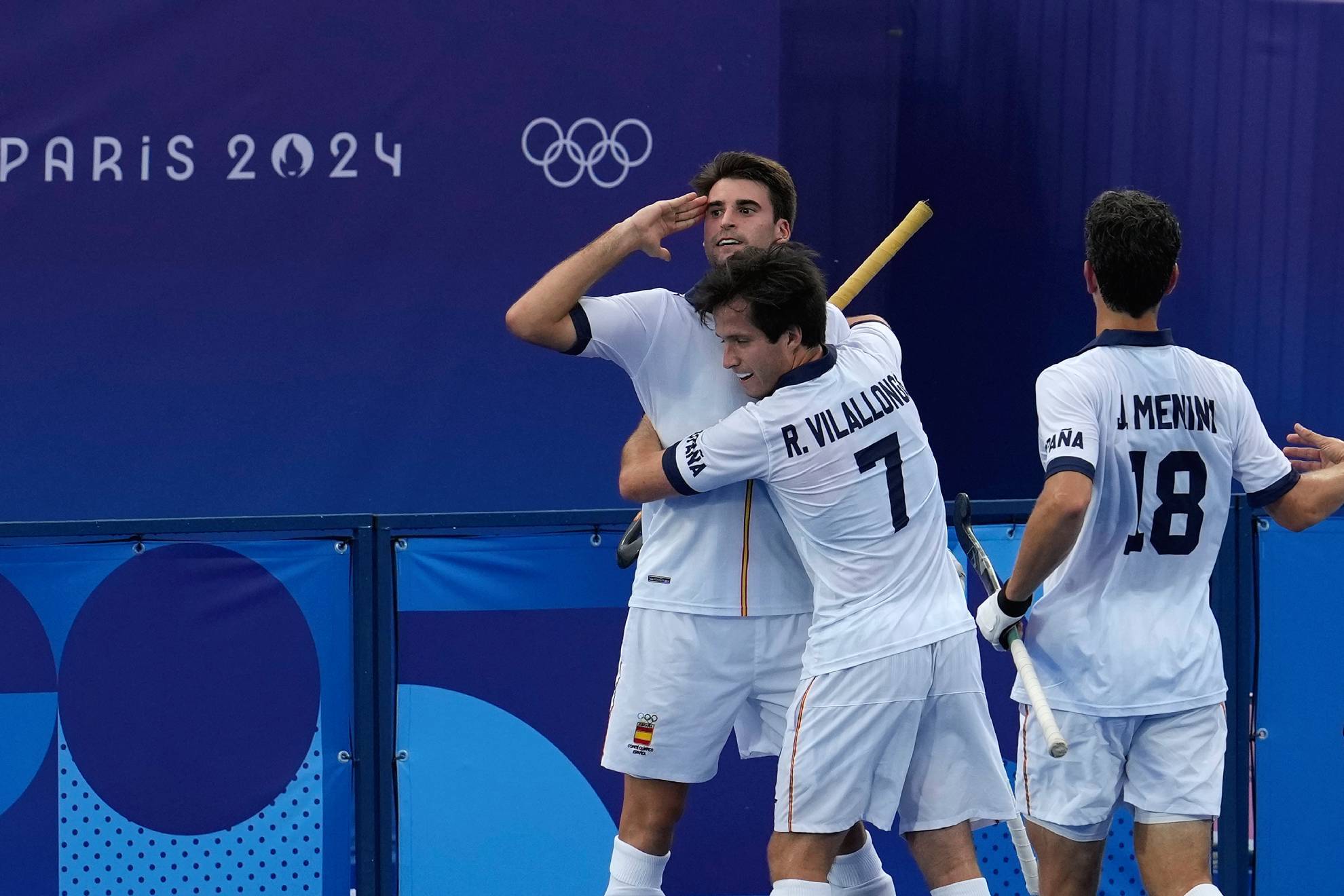 Marc Reyne celebra el 1-0 de España a Sudáfrica.