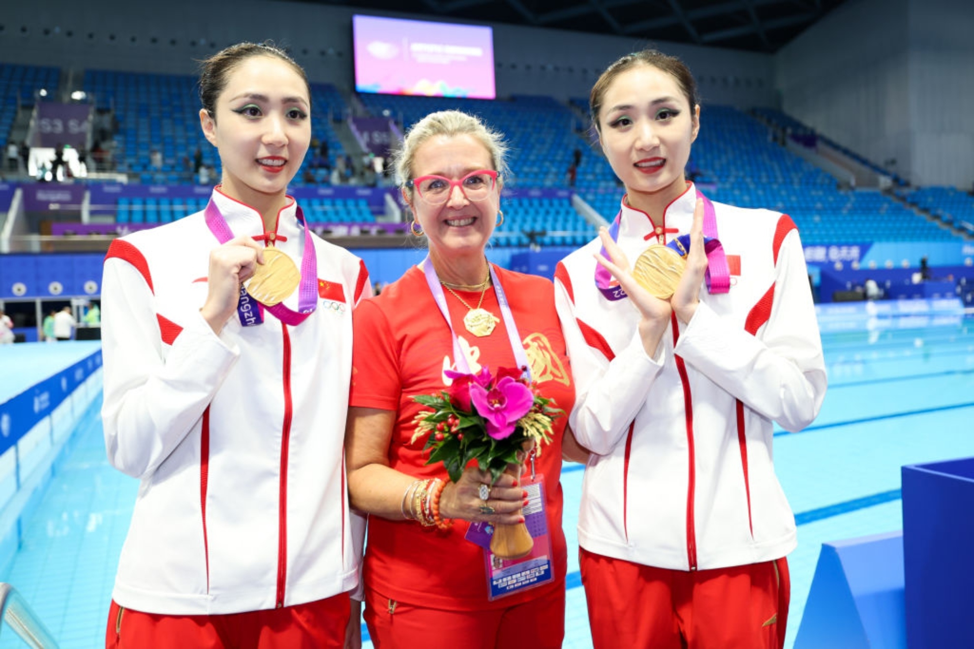 Anna Tarrés, con el dùo chino. En París 2024 sólo está como consultora del equipo.