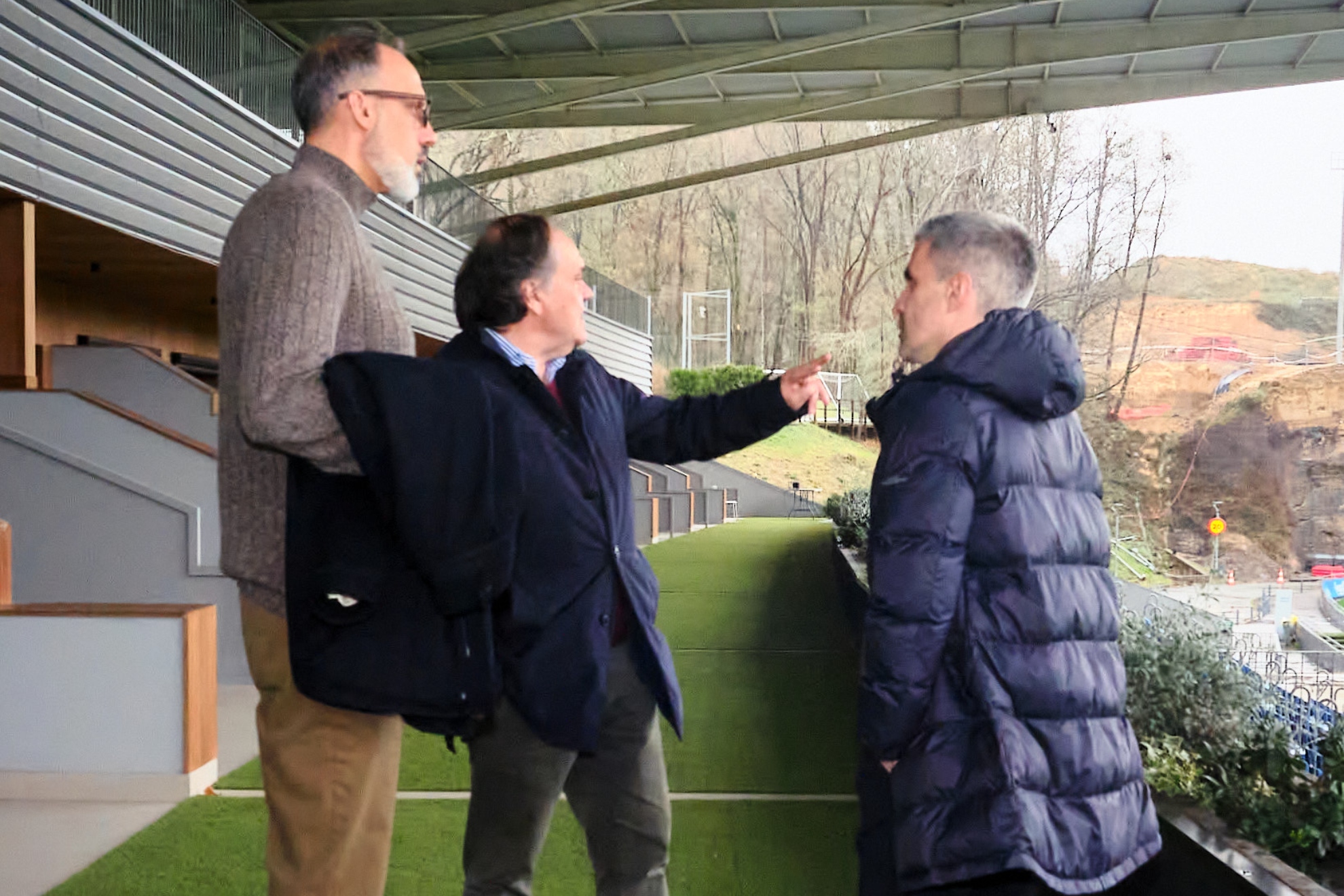 Matarazzo Gets the Grand Tour: New Txuriurdin Boss Checks Out His Digs - Real Sociedad news