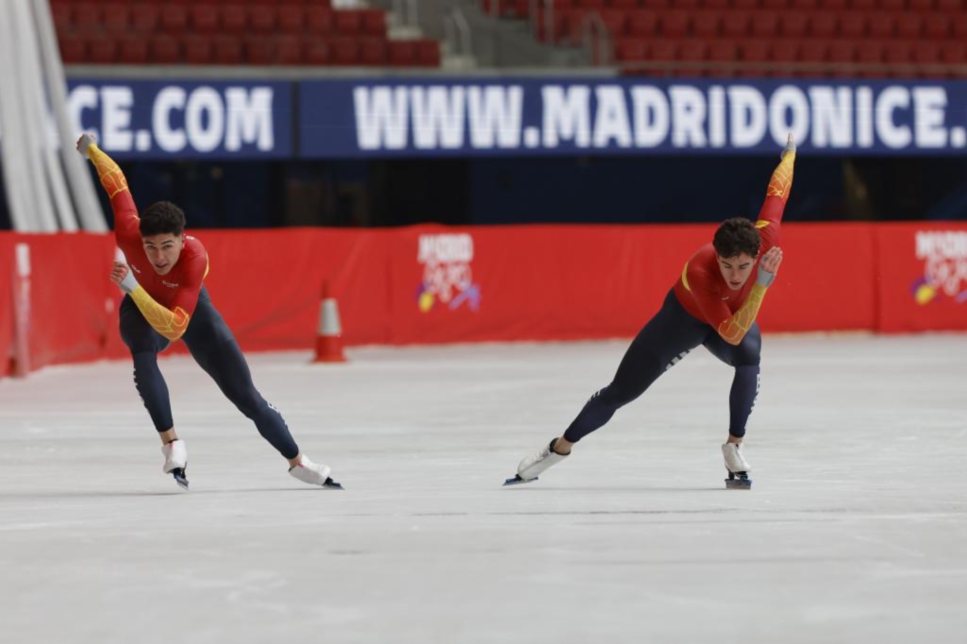 Milagros (23) y Llop (23), en la pista del Riyadh Metropolitano