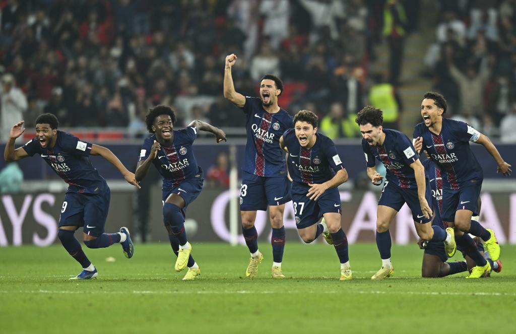 Los jugadores del PSG celebran la Supercopa de Europa