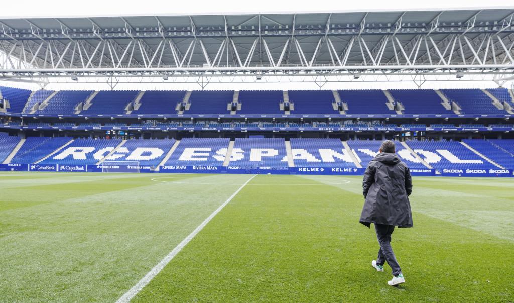 Vista panorámica de una de las gradas del RCDE Stadium del Espanyol.