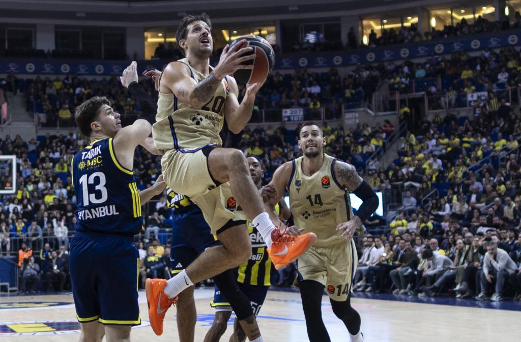 Nicolás Laprovittola en acción.