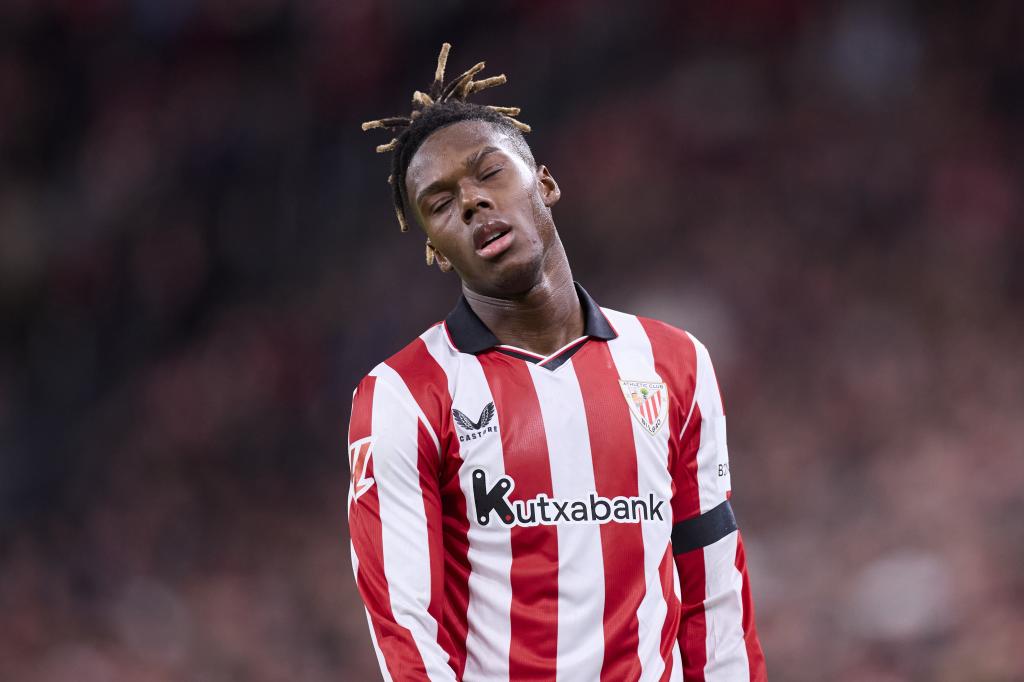 Nico Williams se lamenta tras una ocasión fallada ante el Espanyol en San Mamés