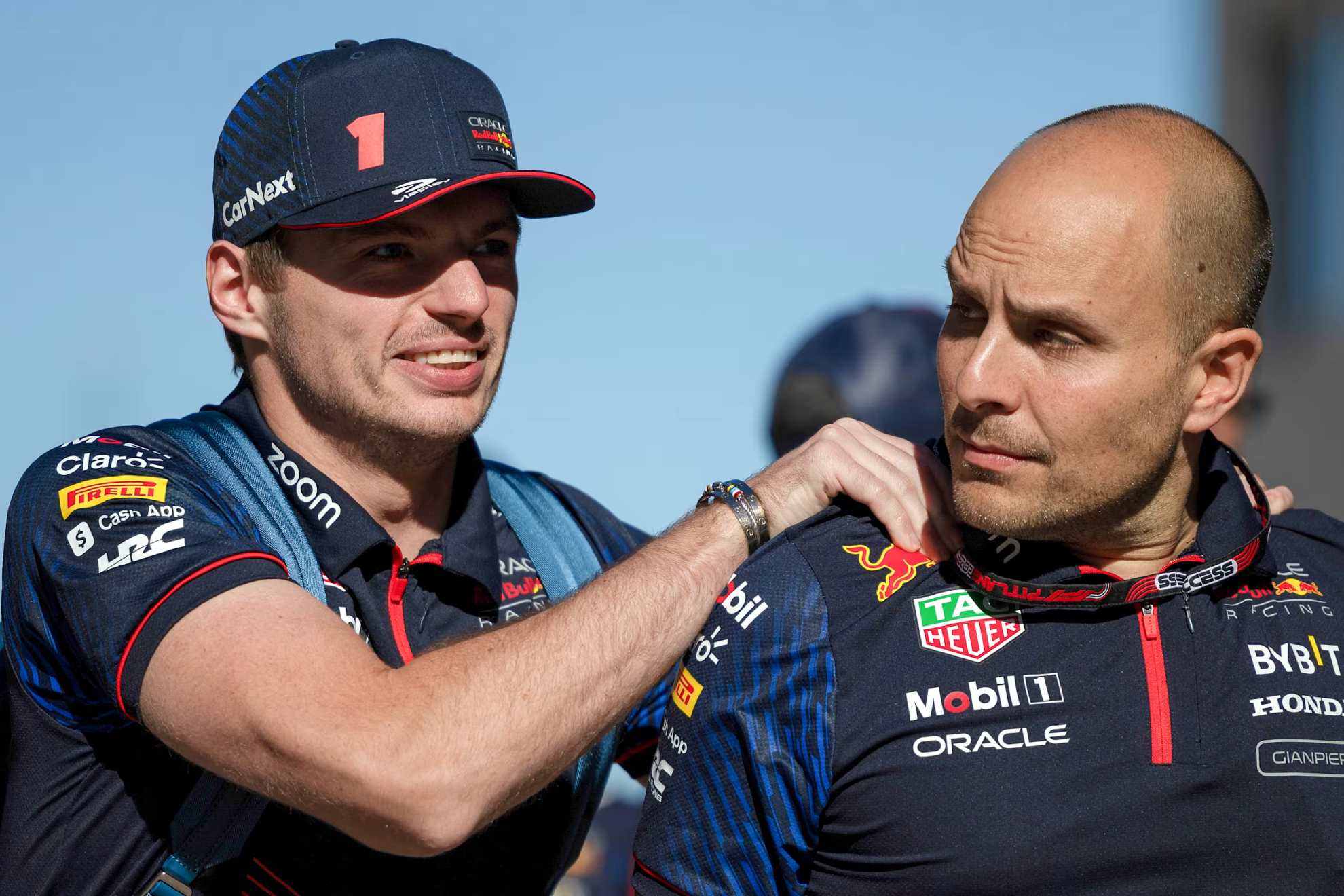 Verstappen y su ingeniero de pista, Giampiero Lambiase.