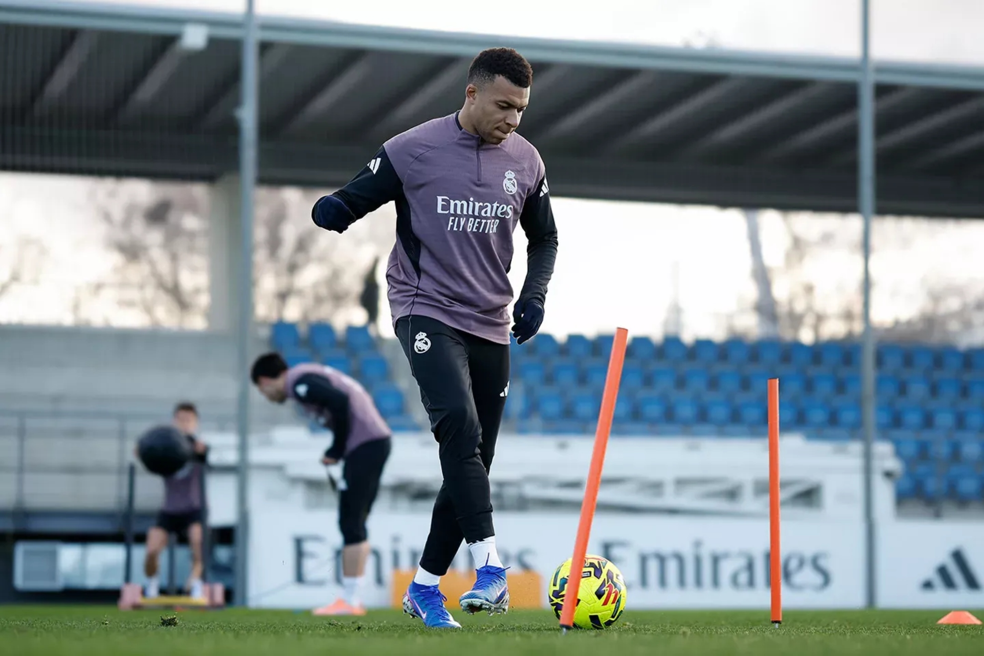 Kylian Mbappé en el entrenamiento de hoy.